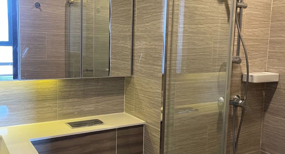 For rent and for sale 1 bed condo in Bang Na, Bangkok