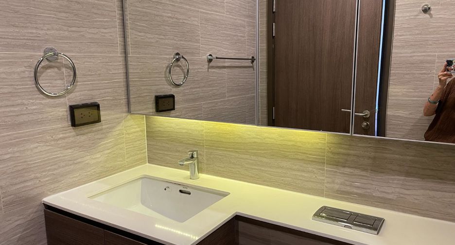 For rent and for sale 1 bed condo in Bang Na, Bangkok