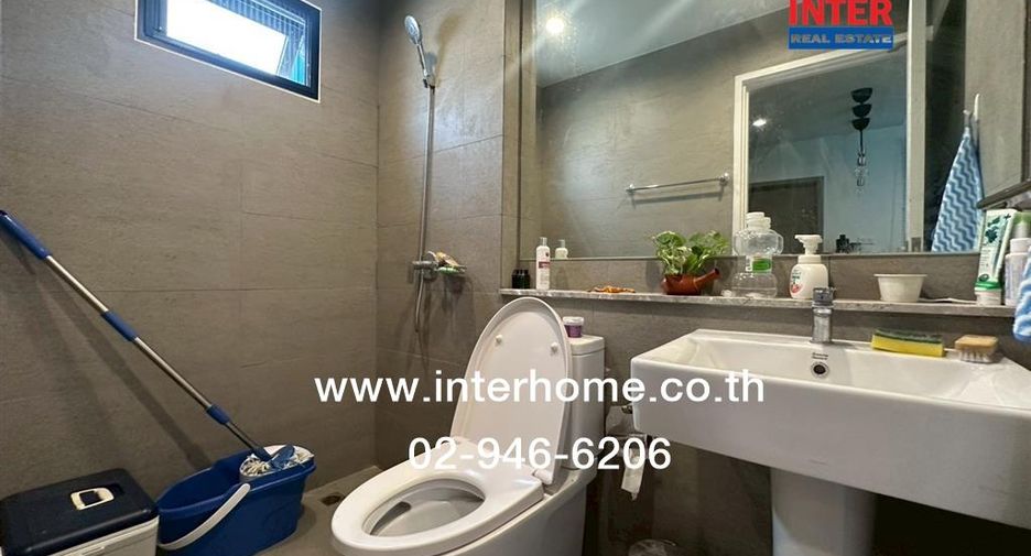 For sale 4 bedrooms house in Bang Phli, Samut Prakan