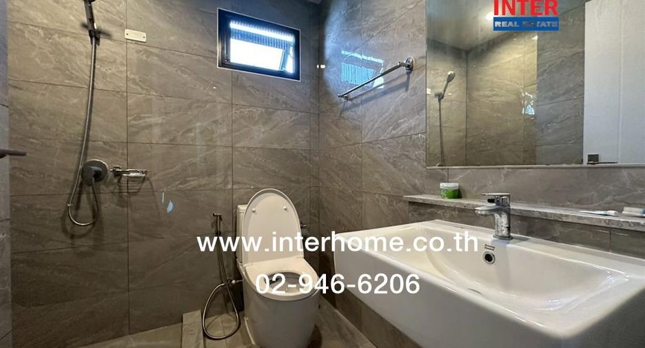 For sale 4 bedrooms house in Bang Phli, Samut Prakan