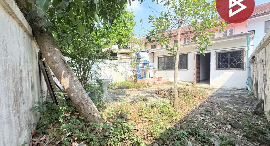 Casa adosada en venta de 4 habitaciones en Bang Bua Thong, Nonthaburi