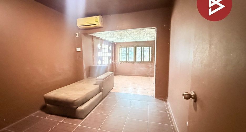 Casa adosada en venta de 4 habitaciones en Bang Bua Thong, Nonthaburi