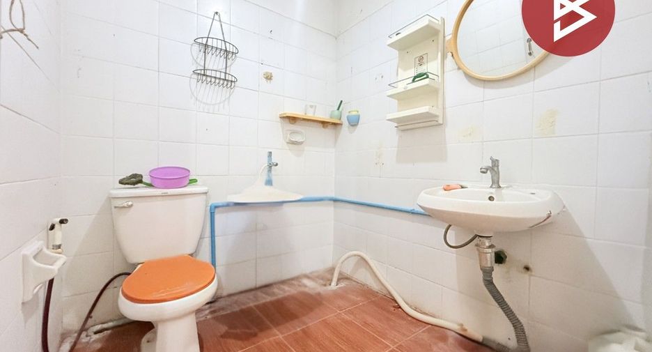 Casa adosada en venta de 4 habitaciones en Bang Bua Thong, Nonthaburi