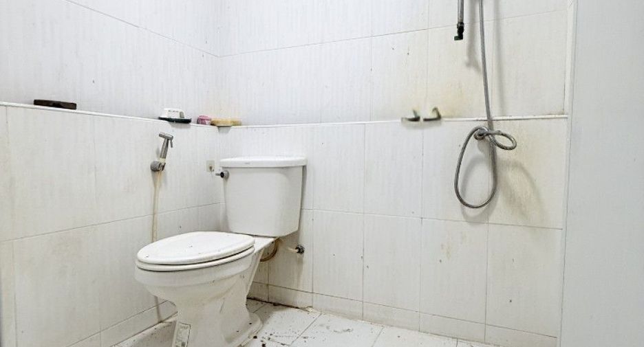 Casa adosada en venta de 4 habitaciones en Bang Bua Thong, Nonthaburi