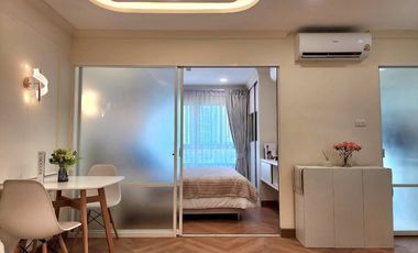 Wohnung zum Kauf mit 1 Zimmer in Huai Khwang, Bangkok