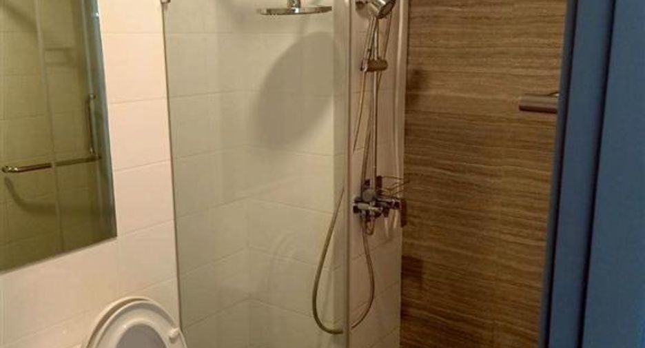 For sale 1 bed condo in Mueang Samut Prakan, Samut Prakan