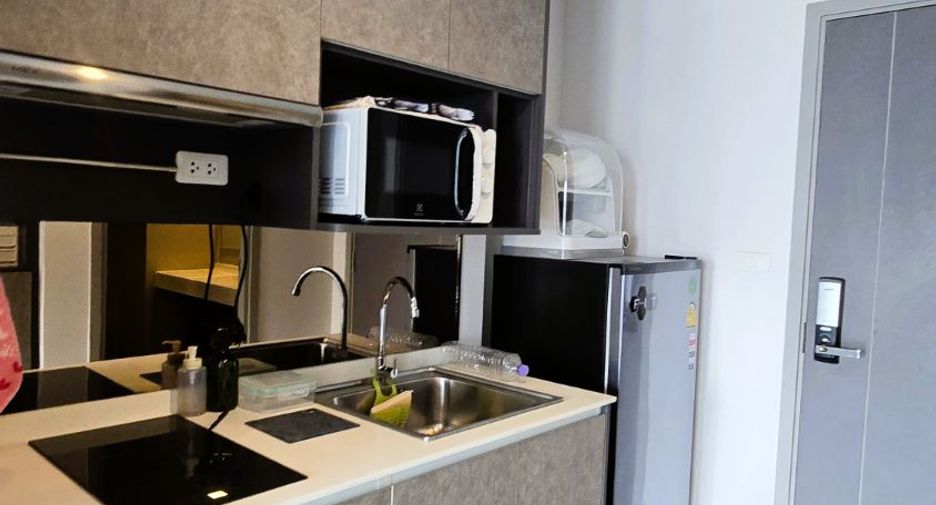 For sale 1 bed condo in Phaya Thai, Bangkok