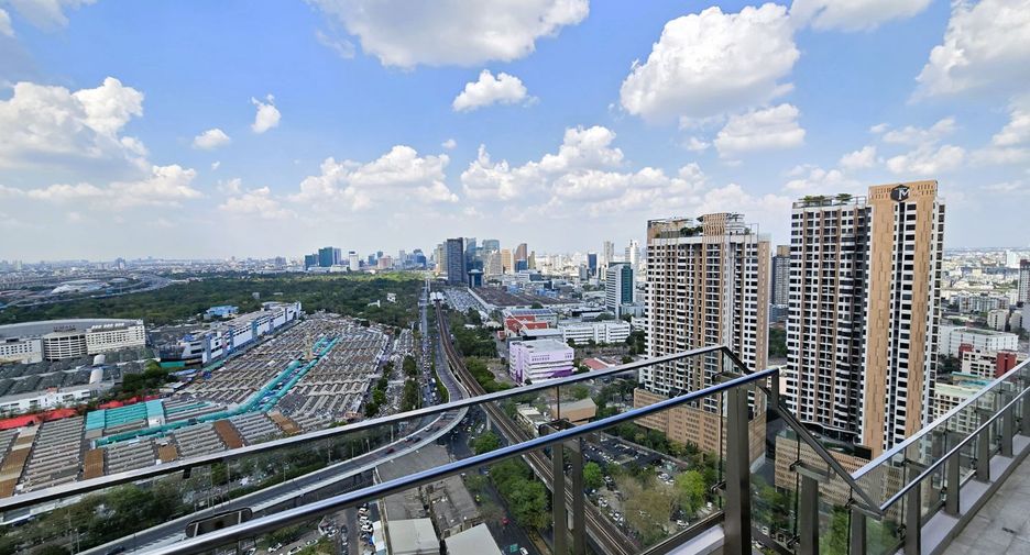 For sale 1 bed condo in Phaya Thai, Bangkok