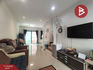 Продажа 3 спальни таунхаус в Sai Noi, Нонтабури