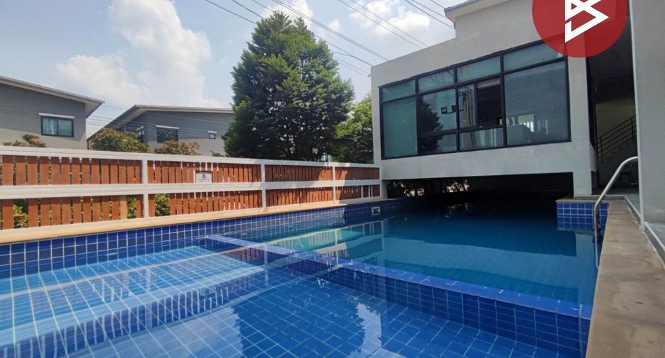 For sale 3 bedrooms townhouse in Sai Noi, Nonthaburi