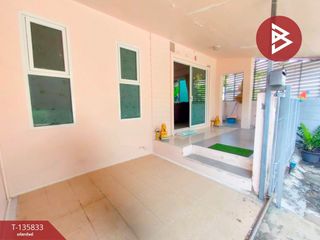 出售 4 卧室 联排别墅 在 Mueang Samut Sakhon, Samut Sakhon