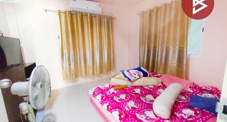 For sale 4 bedrooms townhouse in Mueang Samut Sakhon, Samut Sakhon