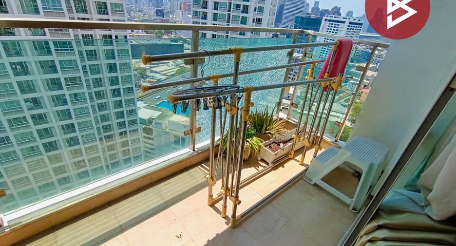 Wohnung zum Kauf mit 2 Zimmer in Huai Khwang, Bangkok