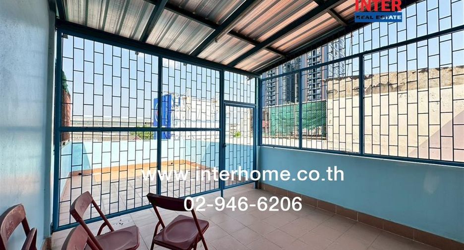 For sale 4 bedrooms retail Space in Bangkok Noi, Bangkok