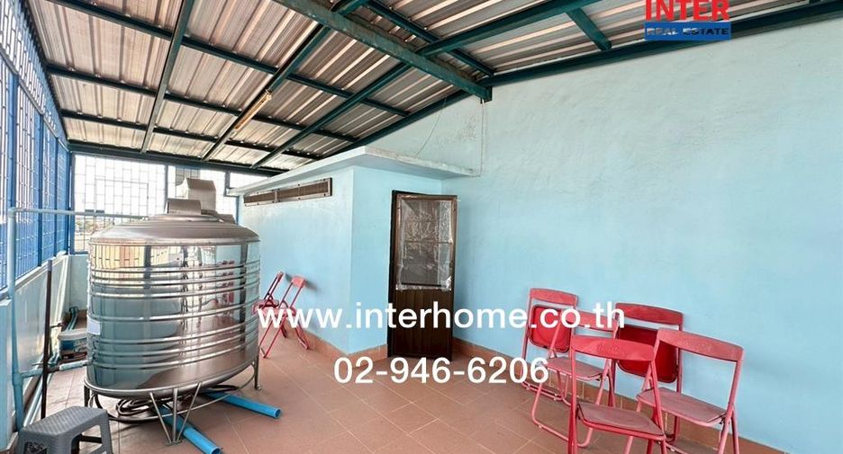 For sale 4 bedrooms retail Space in Bangkok Noi, Bangkok