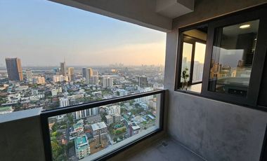 For rent and for sale 3 bedrooms condo in Khlong Toei, Bangkok