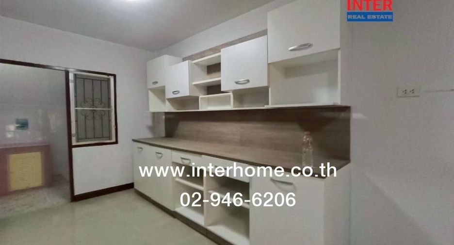 Продажа 3 спальни таунхаус в Кхлонг Сам Ща, Бангкок