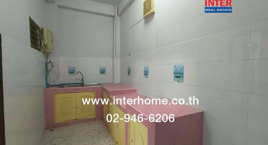 Продажа 3 спальни таунхаус в Кхлонг Сам Ща, Бангкок