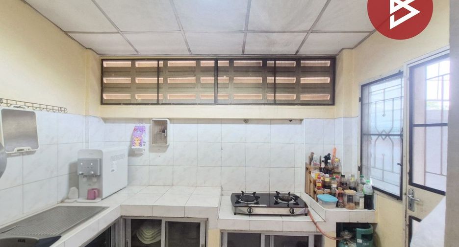 À vendre 3 chambres maison de ville à Sai Mai, Bangkok