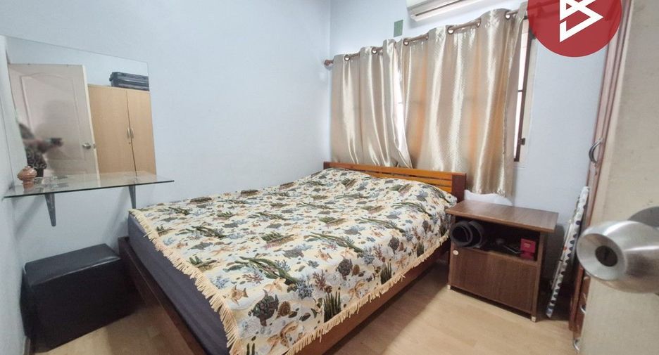 À vendre 3 chambres maison de ville à Sai Mai, Bangkok