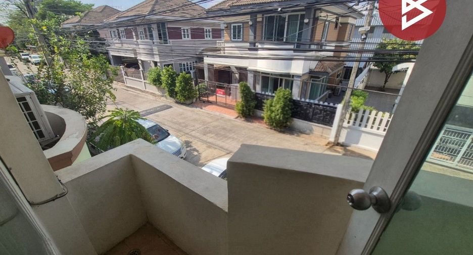 À vendre 3 chambres maison de ville à Sai Mai, Bangkok