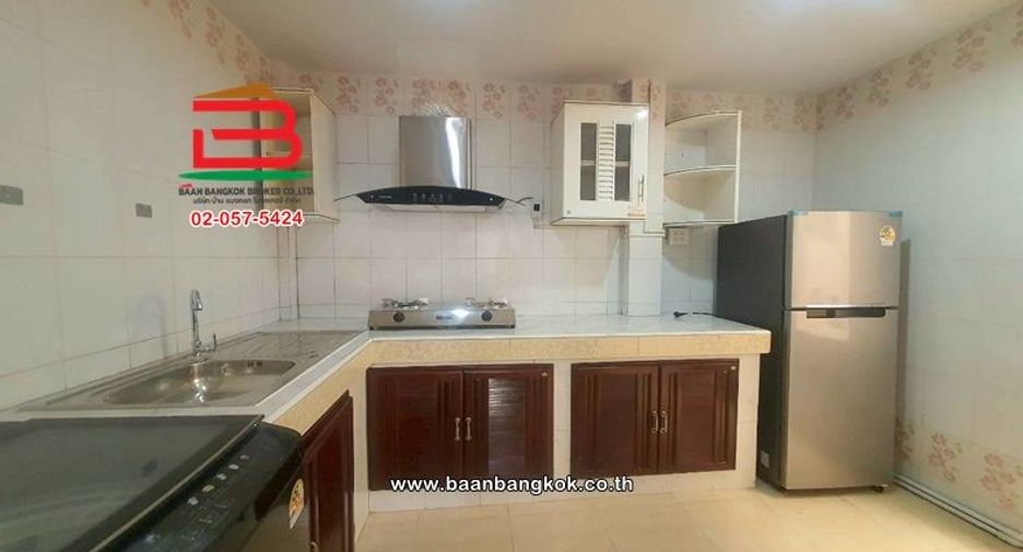 For rent そして for sale 2 ベッドルーム townhouse in Bang Khen, Bangkok