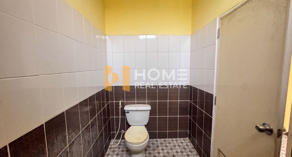 For sale 5 bedrooms apartment in Si Racha, Chonburi