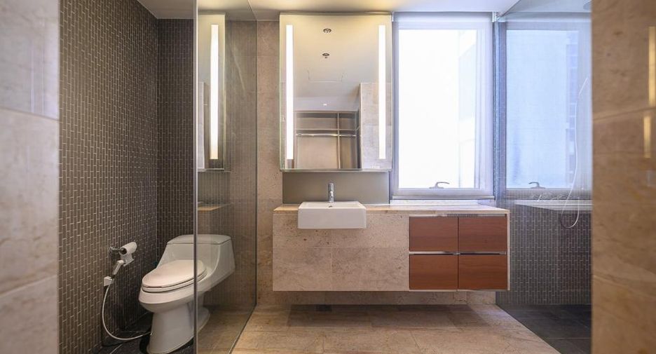 Condo en venta de 2 habitaciones en Pathum Wan, Bangkok