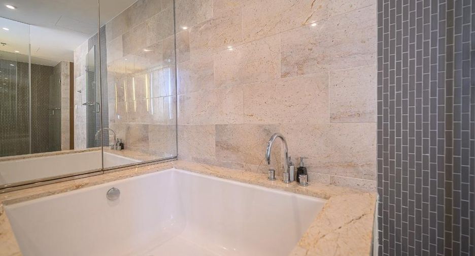 Condo en venta de 2 habitaciones en Pathum Wan, Bangkok