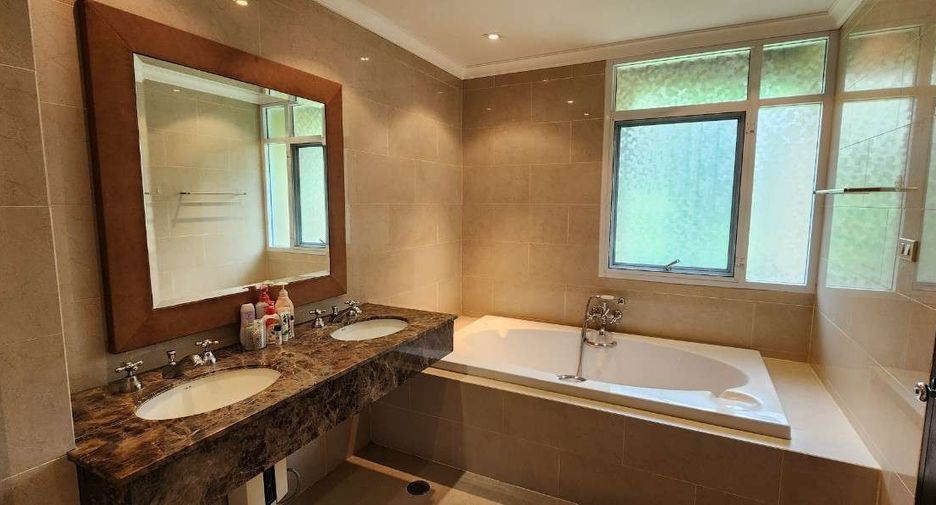 Condo en alquiler de 2 habitaciones en Watthana, Bangkok