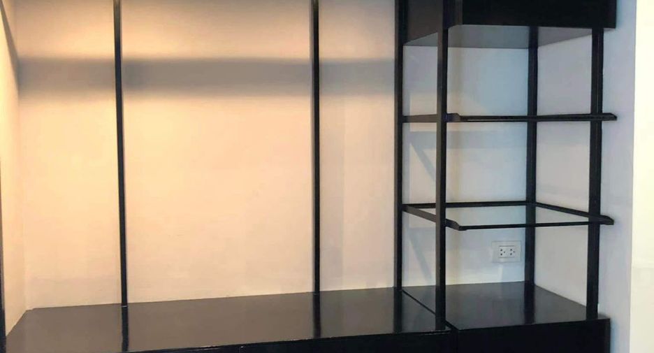 For rent 1 bed condo in Pathum Wan, Bangkok