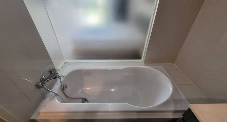 Wohnung zur Miete mit 2 Zimmer in Watthana, Bangkok