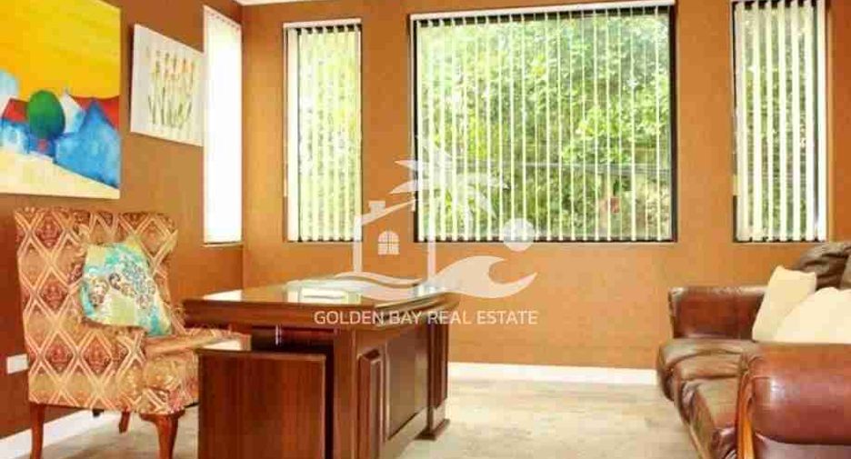 Haus zum Kauf mit 4 Zimmer in Bang Lamung, Chonburi