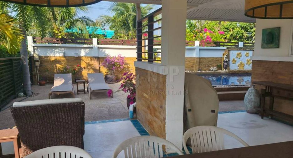 For sale 4 bedrooms house in Hua Hin, Prachuap Khiri Khan