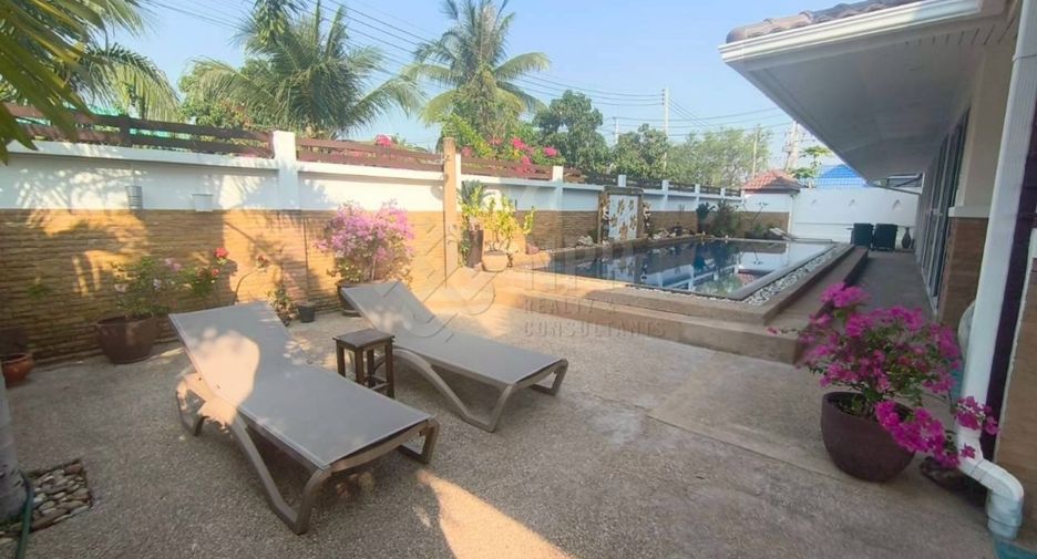 For sale 4 bedrooms house in Hua Hin, Prachuap Khiri Khan