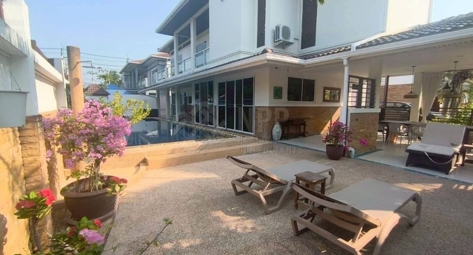 For sale 4 bedrooms house in Hua Hin, Prachuap Khiri Khan