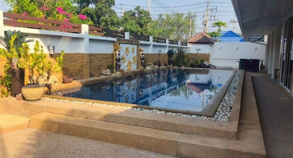 For sale 4 bedrooms house in Hua Hin, Prachuap Khiri Khan