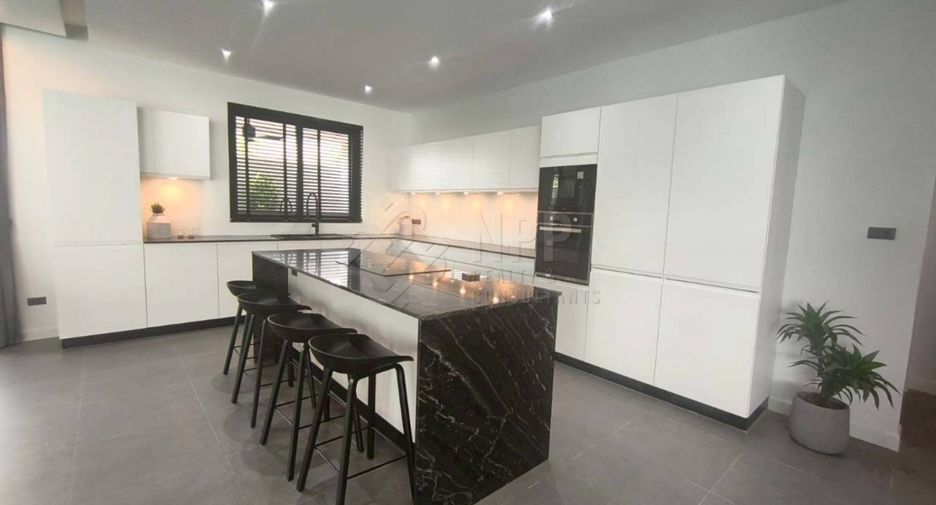 Haus zum Kauf mit 4 Zimmer in Hua Hin, Prachuap Khiri Khan