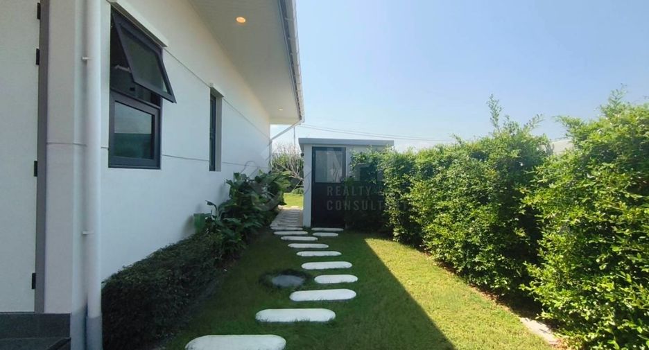 For sale 3 bedrooms house in Hua Hin, Prachuap Khiri Khan