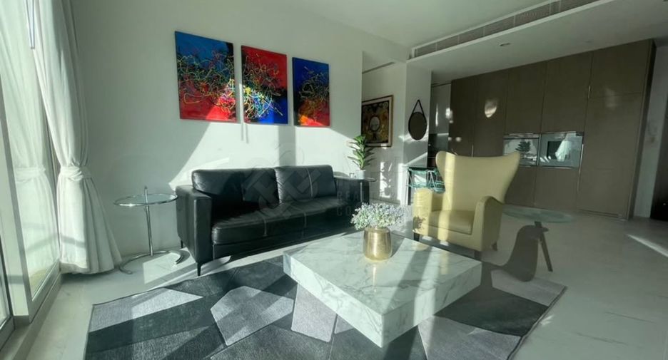 For rent 2 bedrooms condo in Pathum Wan, Bangkok