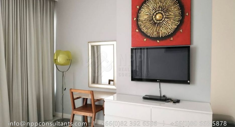 For rent 2 bedrooms condo in Pathum Wan, Bangkok