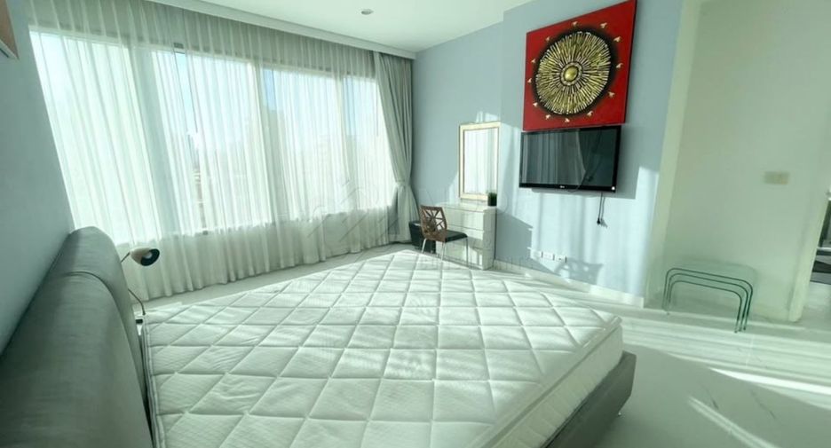 For rent 2 bedrooms condo in Pathum Wan, Bangkok