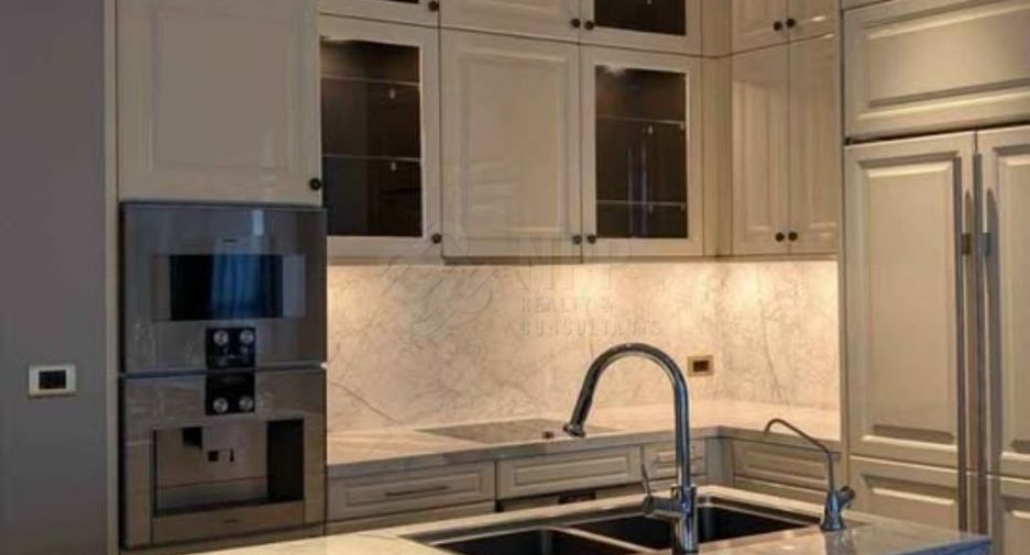 For sale 3 bedrooms condo in Pathum Wan, Bangkok