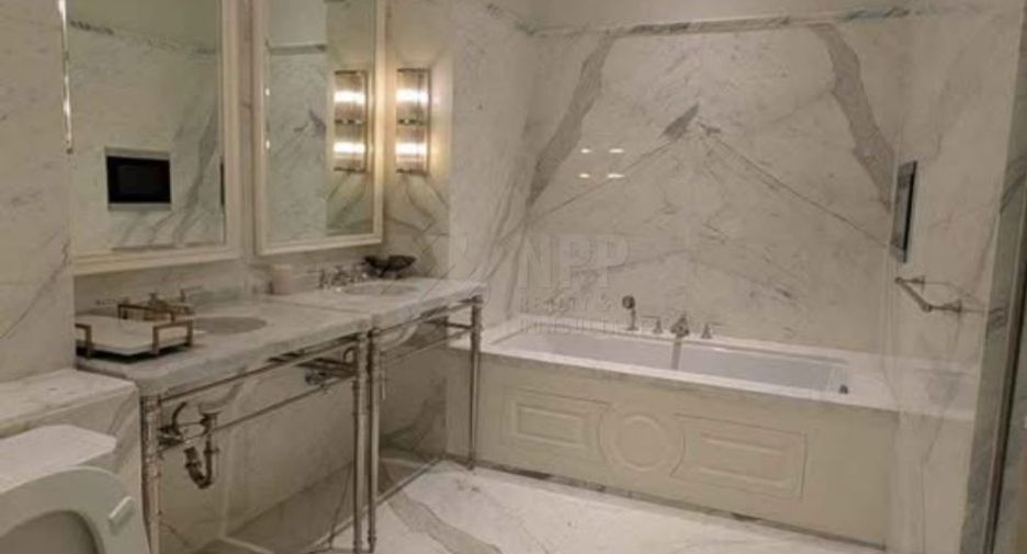 For sale 3 bedrooms condo in Pathum Wan, Bangkok