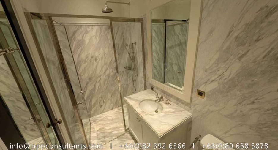 For sale 3 bedrooms condo in Pathum Wan, Bangkok