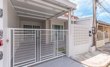 For sale 2 bedrooms townhouse in Bang Lamung, Chonburi