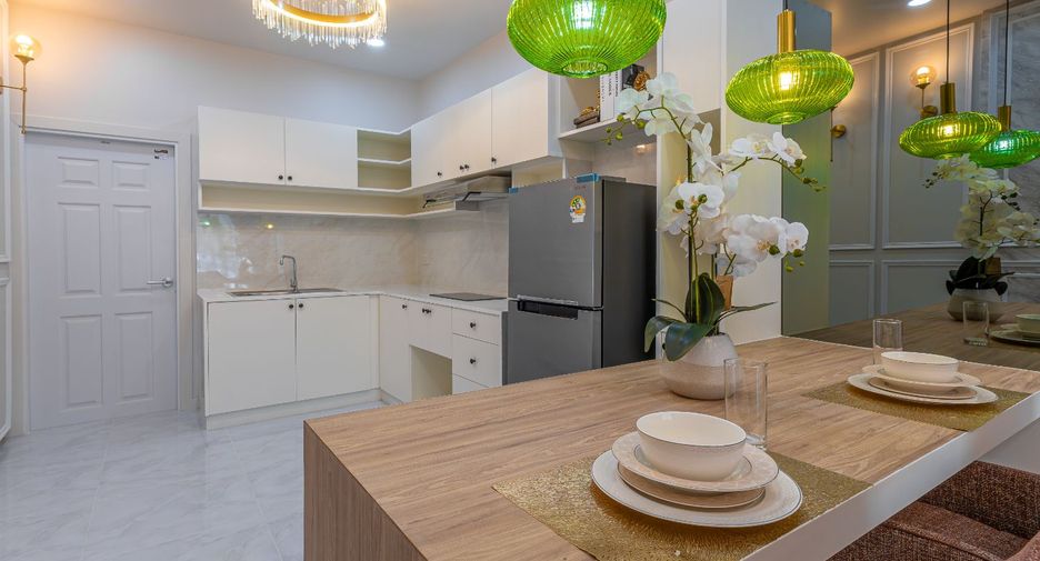 Reihenhaus zum Kauf mit 2 Zimmer in Bang Lamung, Chonburi