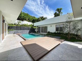 For rent and for sale 4 bedrooms villa in Kathu, Phuket