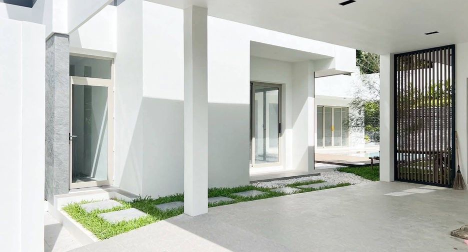 For rent and for sale 4 bedrooms villa in Kathu, Phuket