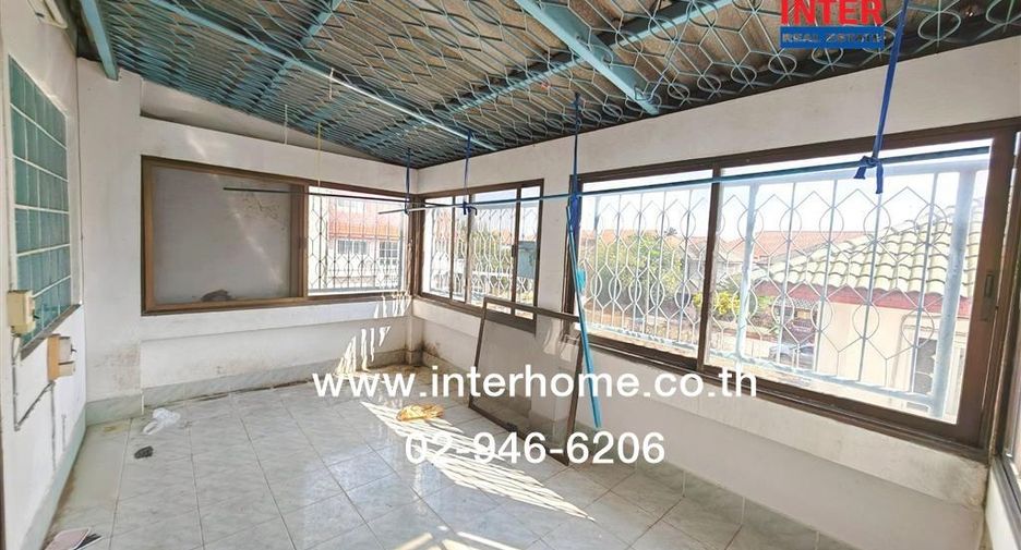 Gewerbefläche zum Kauf mit 3 Zimmer in Phutthamonthon, Nakhon Pathom